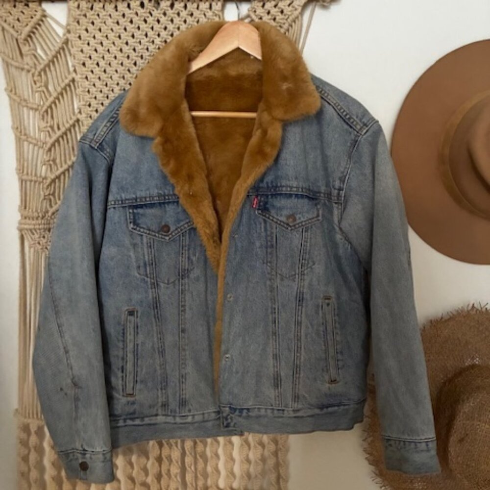 Levi's Blue Jean Jacket with Brown Fur Collar